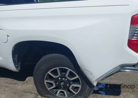 2014 Toyota Tundra Sr 4.6L V8/Sr5 4.6L V8 from USA, damaged, VIN 5TFUM5F18EX053031